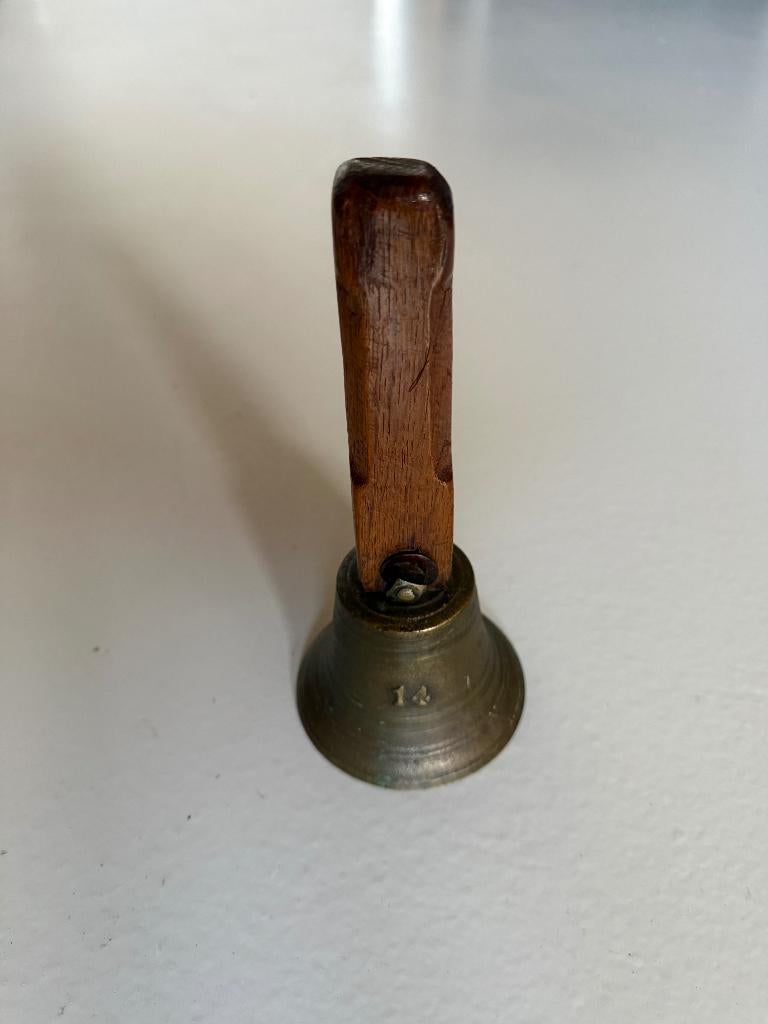 Antiek bronzen schoolbel, Ophalen of Verzenden, Brons