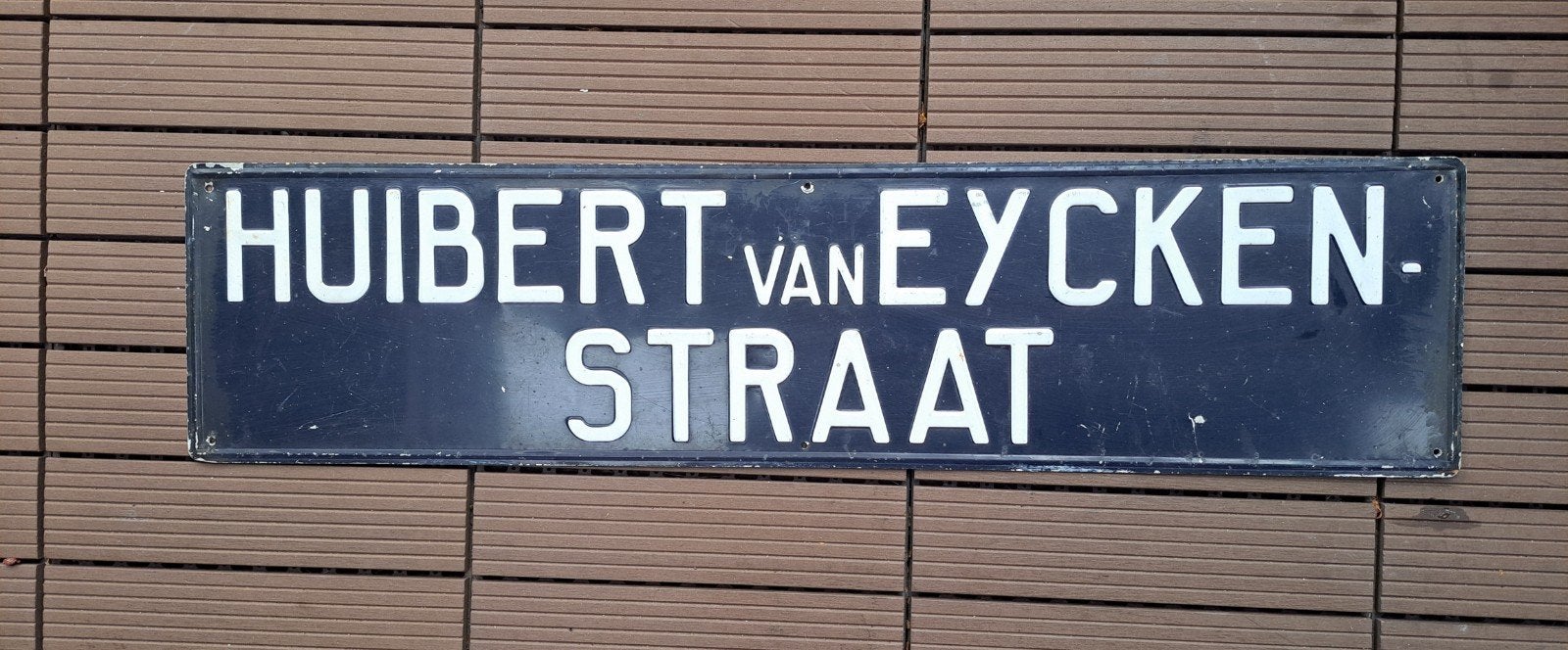 Gestanst straatnaambord "Huibert van Eyckenstraat" Naarden, Ophalen of Verzenden