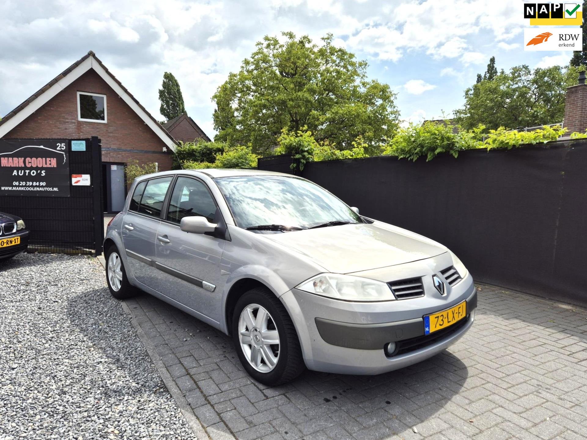 Renault Mégane 1.6-16V Expression Comfort Automaat Airco 5, Auto's, Stof, Gebruikt, Zwart, Beige