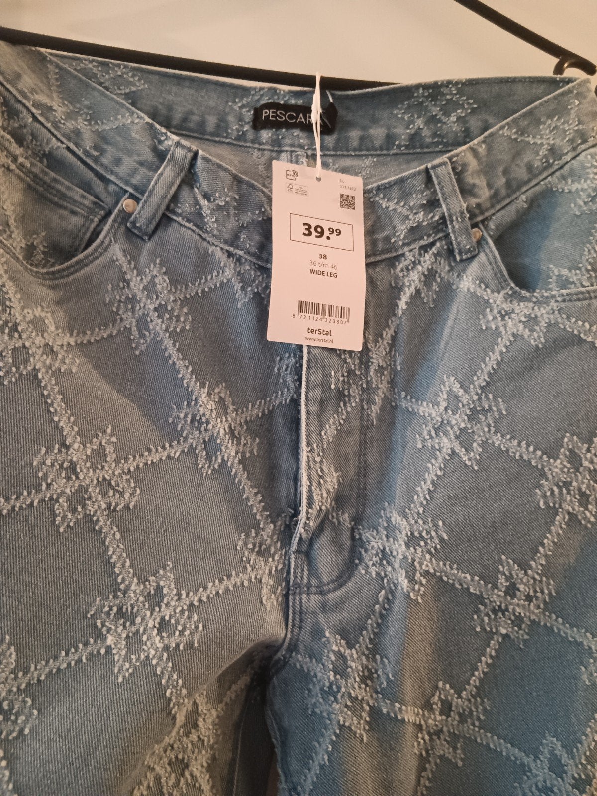 Jeans met uitlopende pijp nieuw mt 38, Ophalen of Verzenden, Nieuw, Blauw, W30 - W32 (confectie 38/40)
