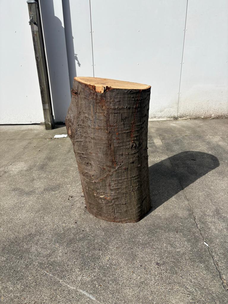 Spijkerblok.  80 hoog. 40 cm diameter, Ophalen, Gebruikt