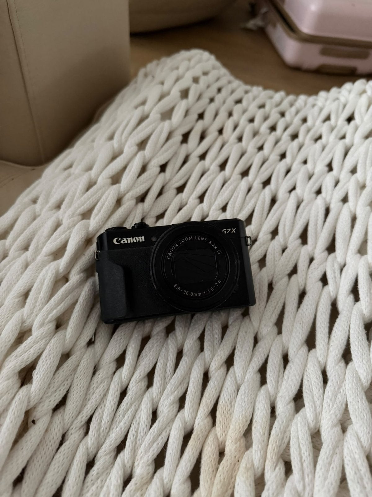 Canon PowerShot G7X Mark II