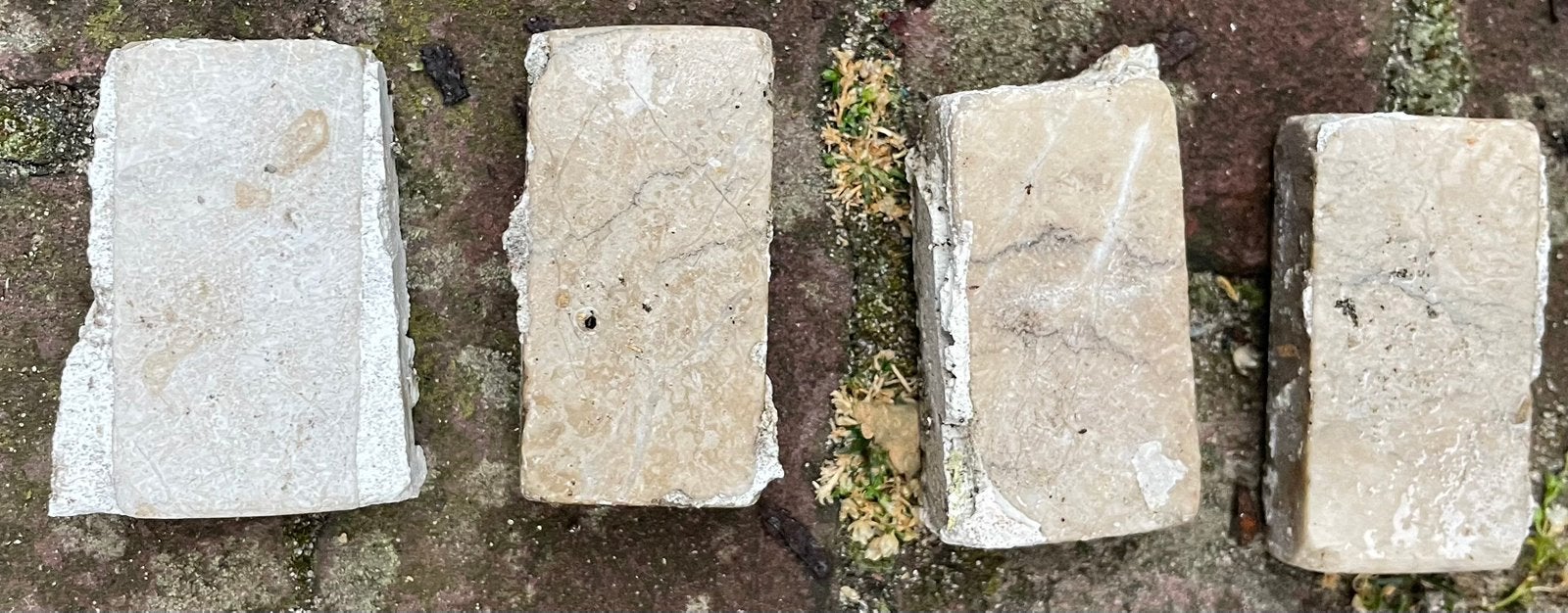 Steentjes mozaïek bistrotafeltje, Tuin en Terras, Tuintafels, Ophalen of Verzenden, Zo goed als nieuw, Rond