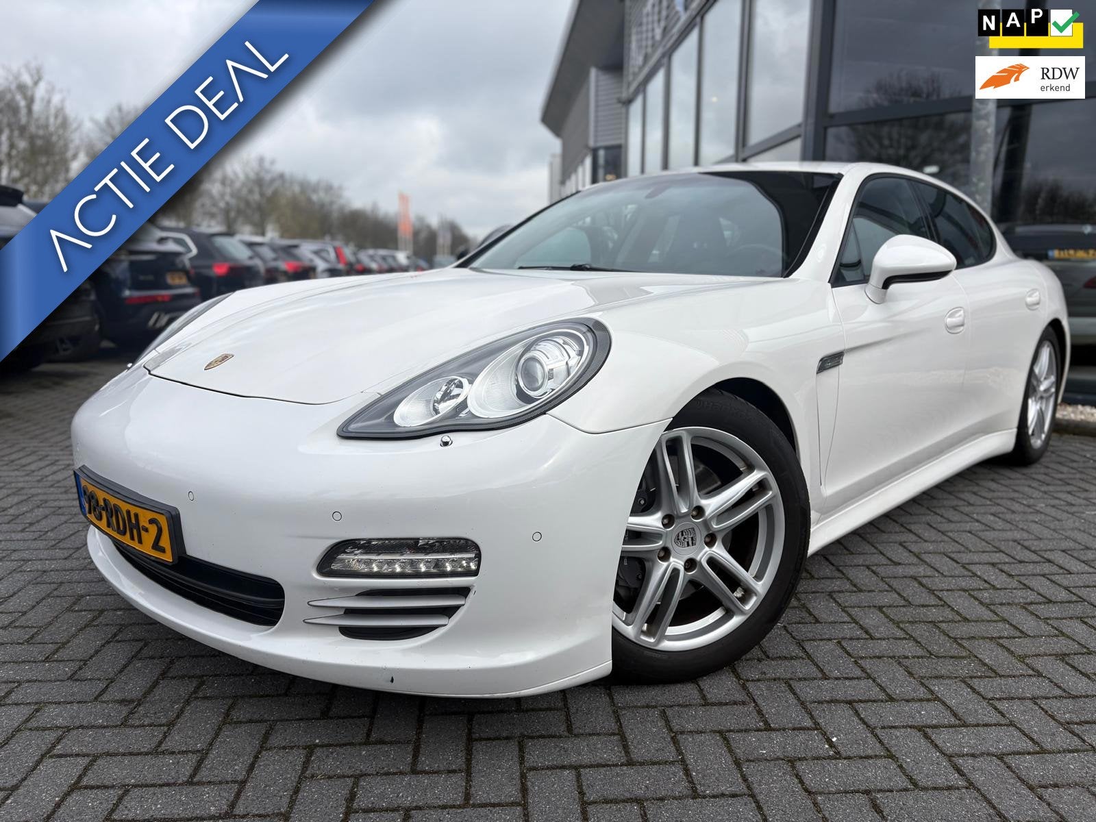 Porsche Panamera 3.6 4 | Automaat | Luchtvering | Navi | Cli