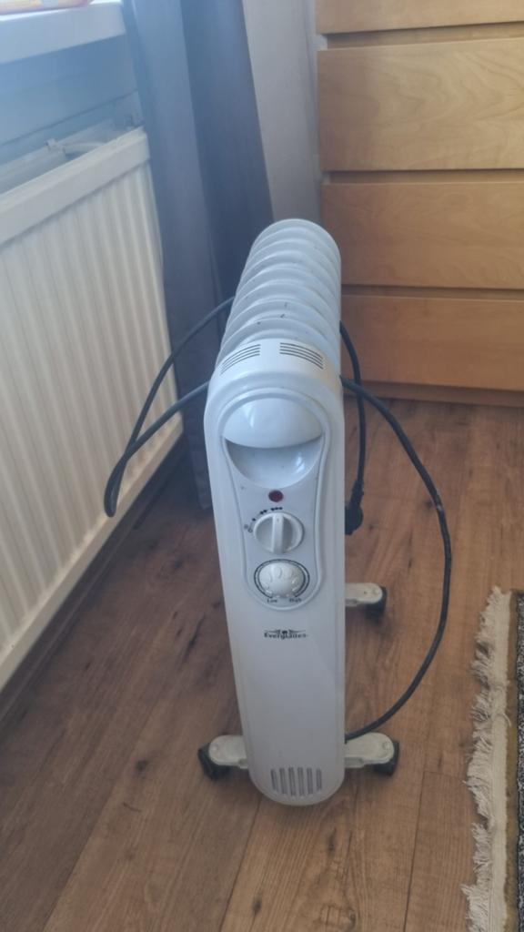 Elektrische verwarming, 30 tot 80 cm, Radiator, Ophalen of Verzenden, Zo goed als nieuw