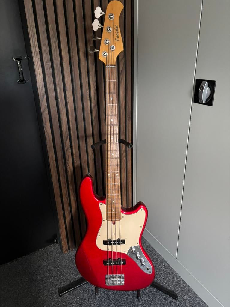 Farida FJB bass in nieuwstaat!, Ophalen, Zo goed als nieuw