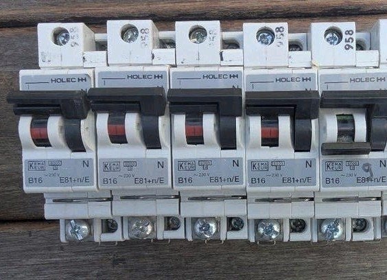 Holec Installatieautomaten B16 (6 stuks), Ophalen of Verzenden, Gebruikt, Installatieautomaat