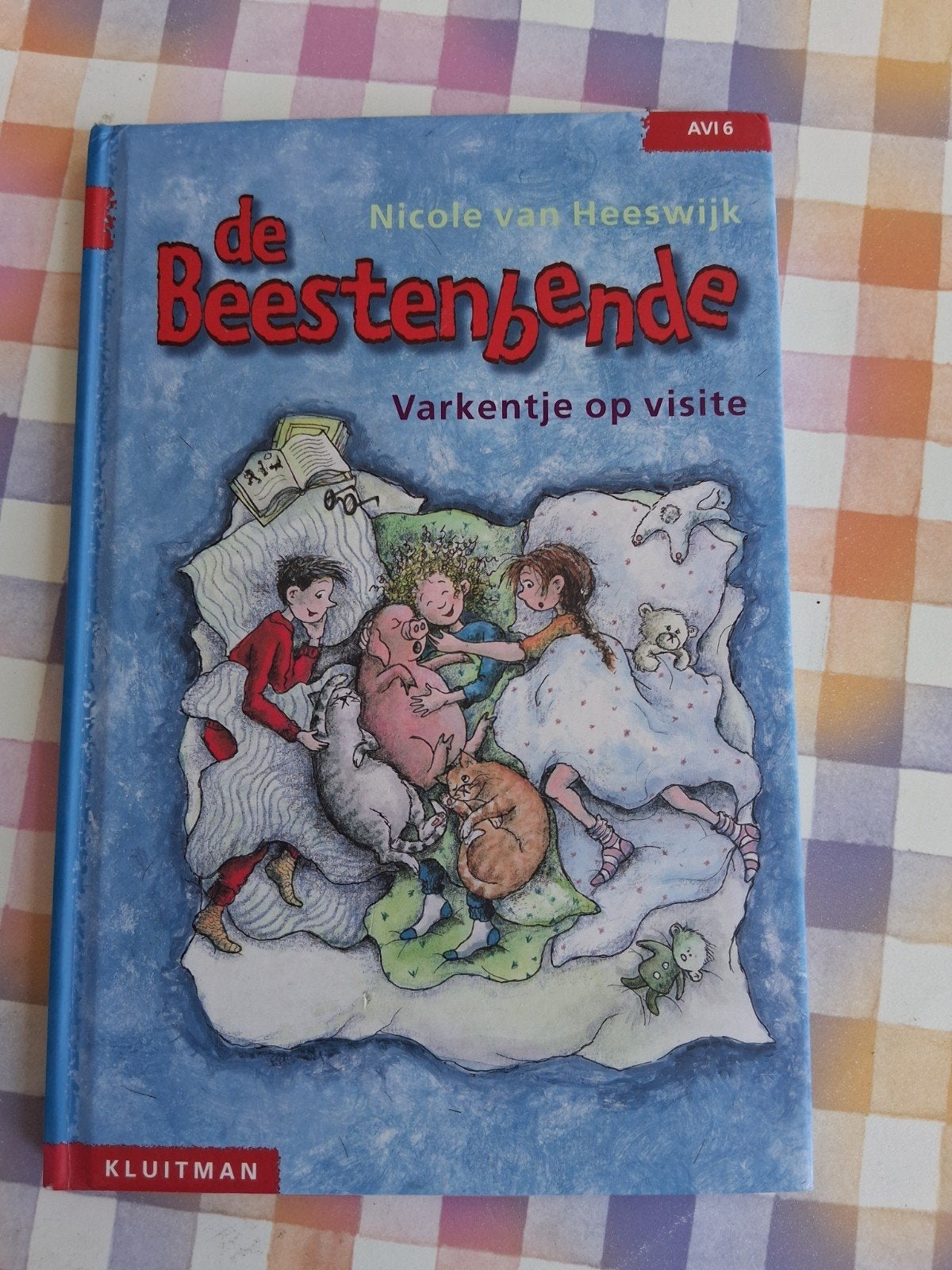 nicole van heeswijk - de beestenbende - varkentje op visite, Ophalen of Verzenden, Gelezen, Fictie algemeen