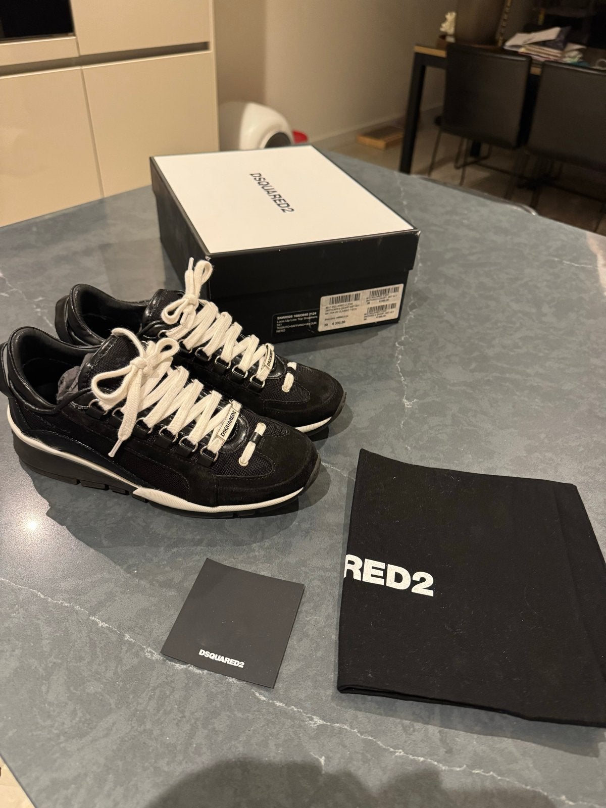 Dsquared2 dames sneakers maat 38 - Nooit gedragen, origineel, Kleding | Dames, Schoenen, Ophalen of Verzenden, Nieuw, Zwart, Sneakers of Gympen