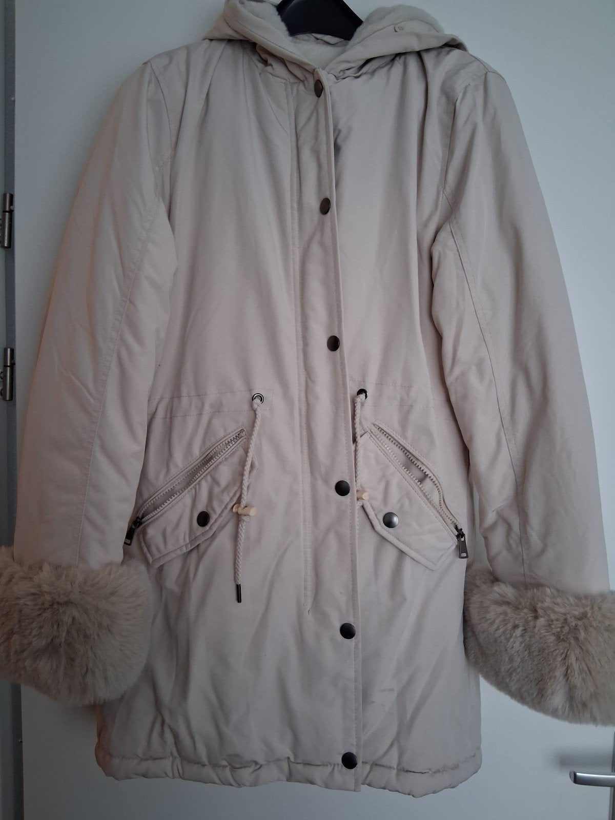 Dames winterjas met bontkraag - Maat XL, Beige, Maat 46/48 (XL) of groter, Copperose, Ophalen of Verzenden