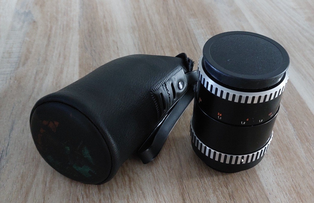 Carl Zeiss Jena Sonnar 135mm f/3.5 Zebra – vintage DDR telel, Ophalen, Gebruikt, Standaardlens, Beschermhoes/tas