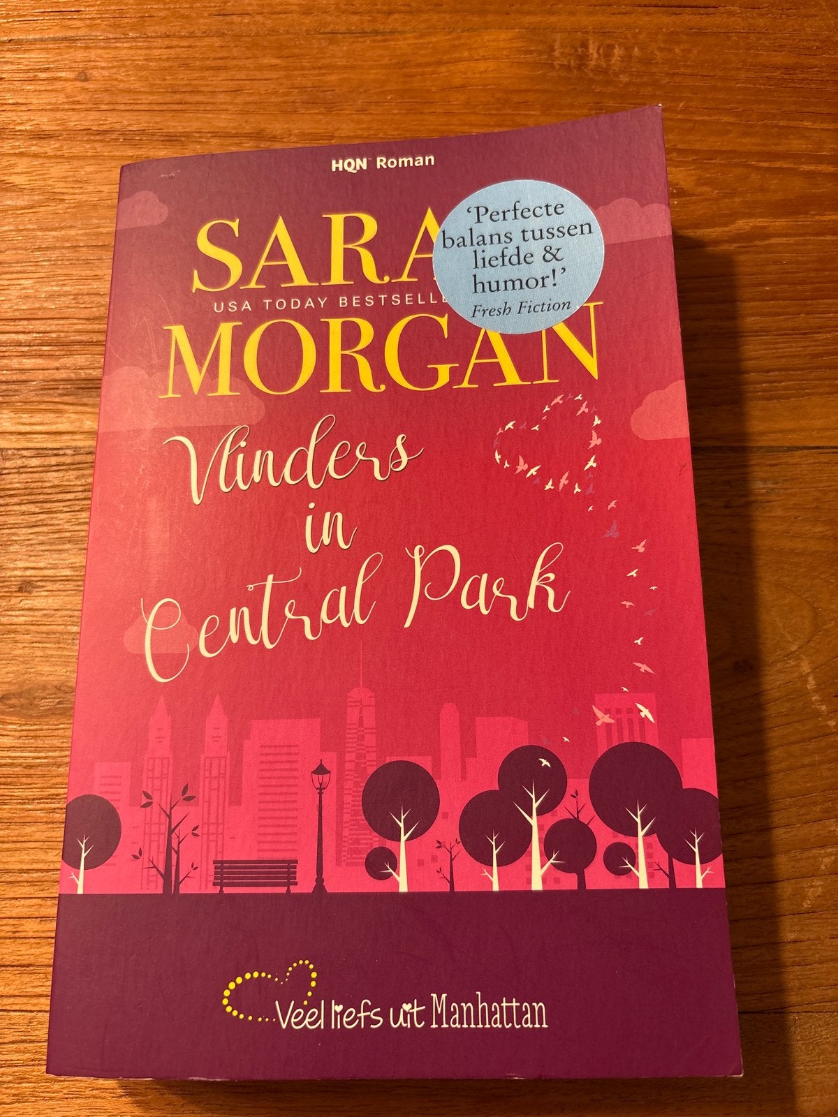 Sara Morgan - Vlinders in Central Park (Roman), Ophalen of Verzenden, Zo goed als nieuw, Nederland