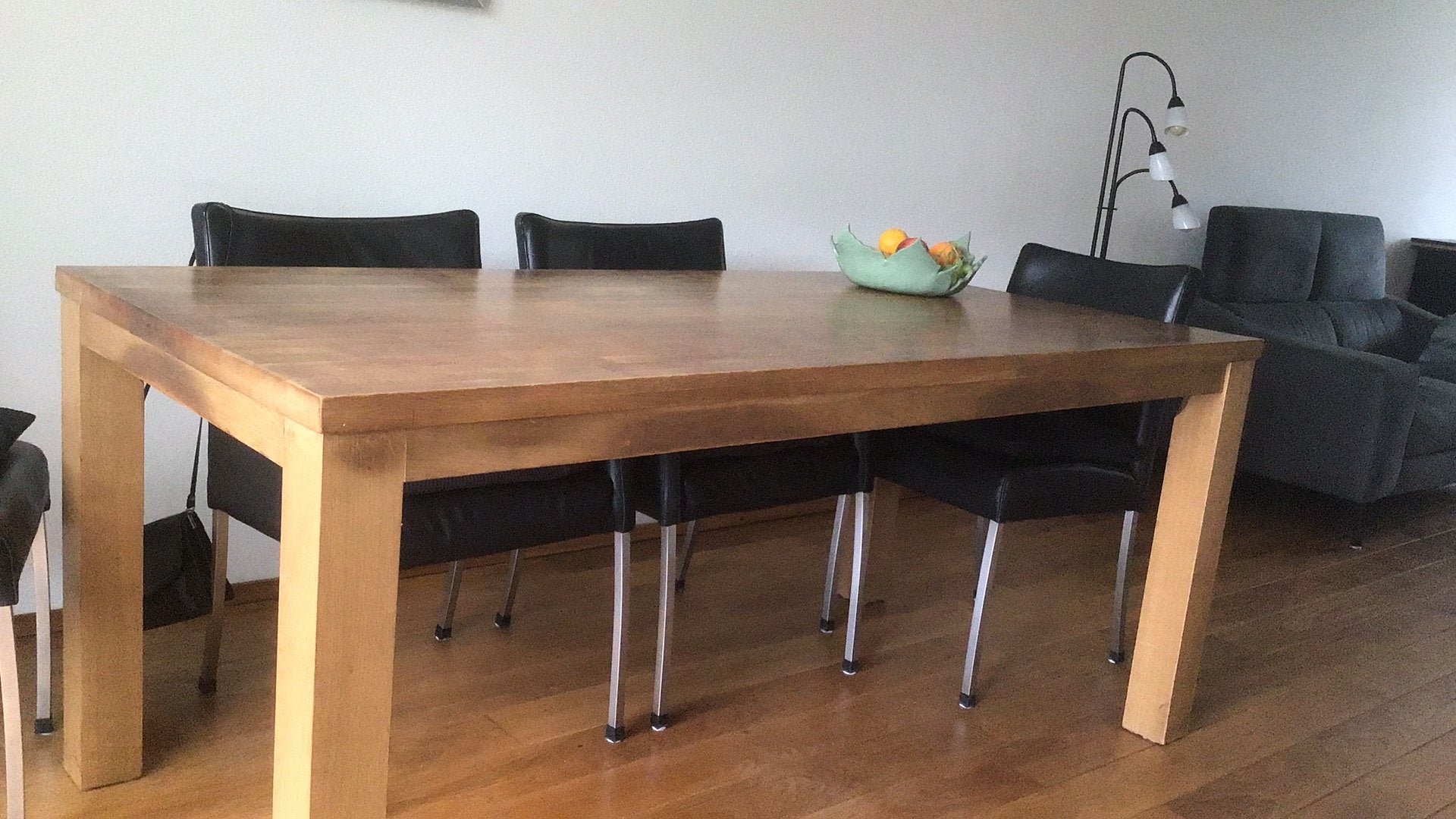 Eetkamer tafel, Gebruikt, Eikenhout, Vijf personen of meer, 150 tot 200 cm