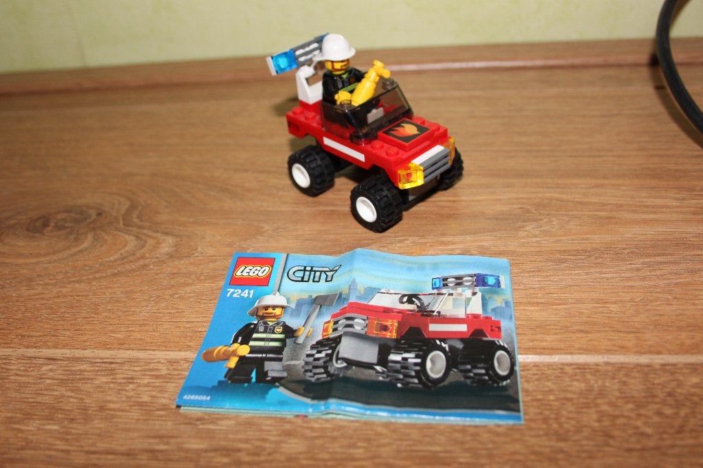 Lego City Brandweerauto 7241