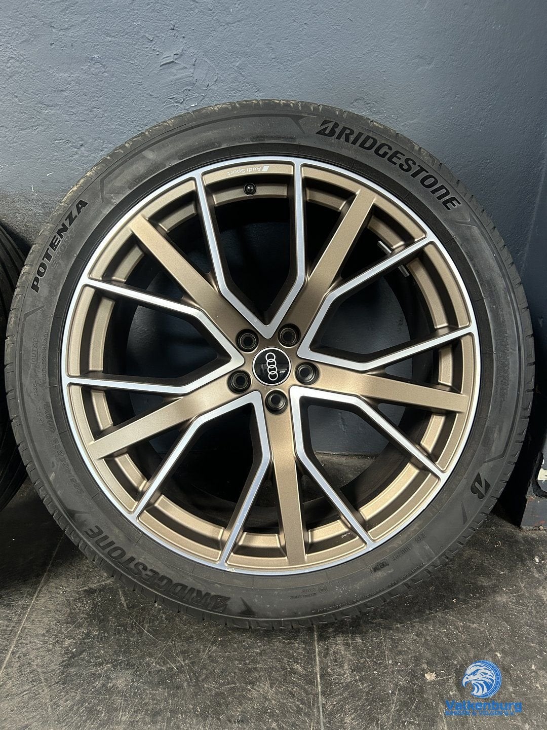 6.5mm! Originele Audi Q8 SQ8 RSQ8 Audi Sport 4M8 22 inch bro, Gebruikt, -, 285 mm, -