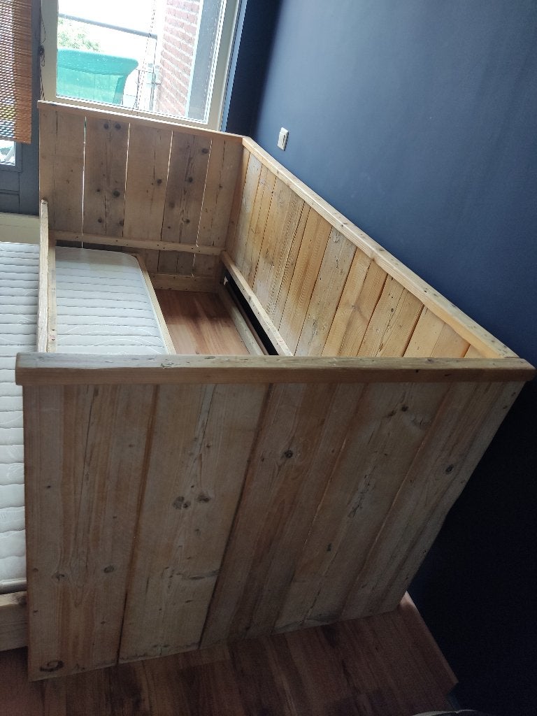 Steigerhouten bedbank met uitschuifbaar onderbed, Ophalen, Gebruikt, 90 cm, Rustiek