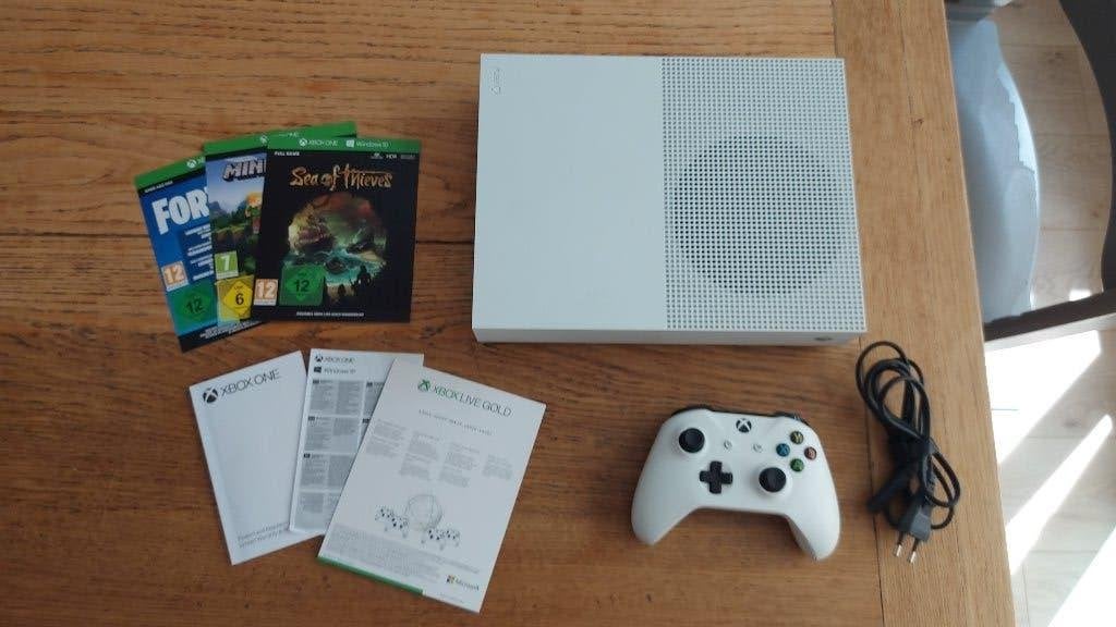 XBox One S All Digital Wit, Verzenden, Met 2 controllers, Xbox One S All-digital, Zo goed als nieuw
