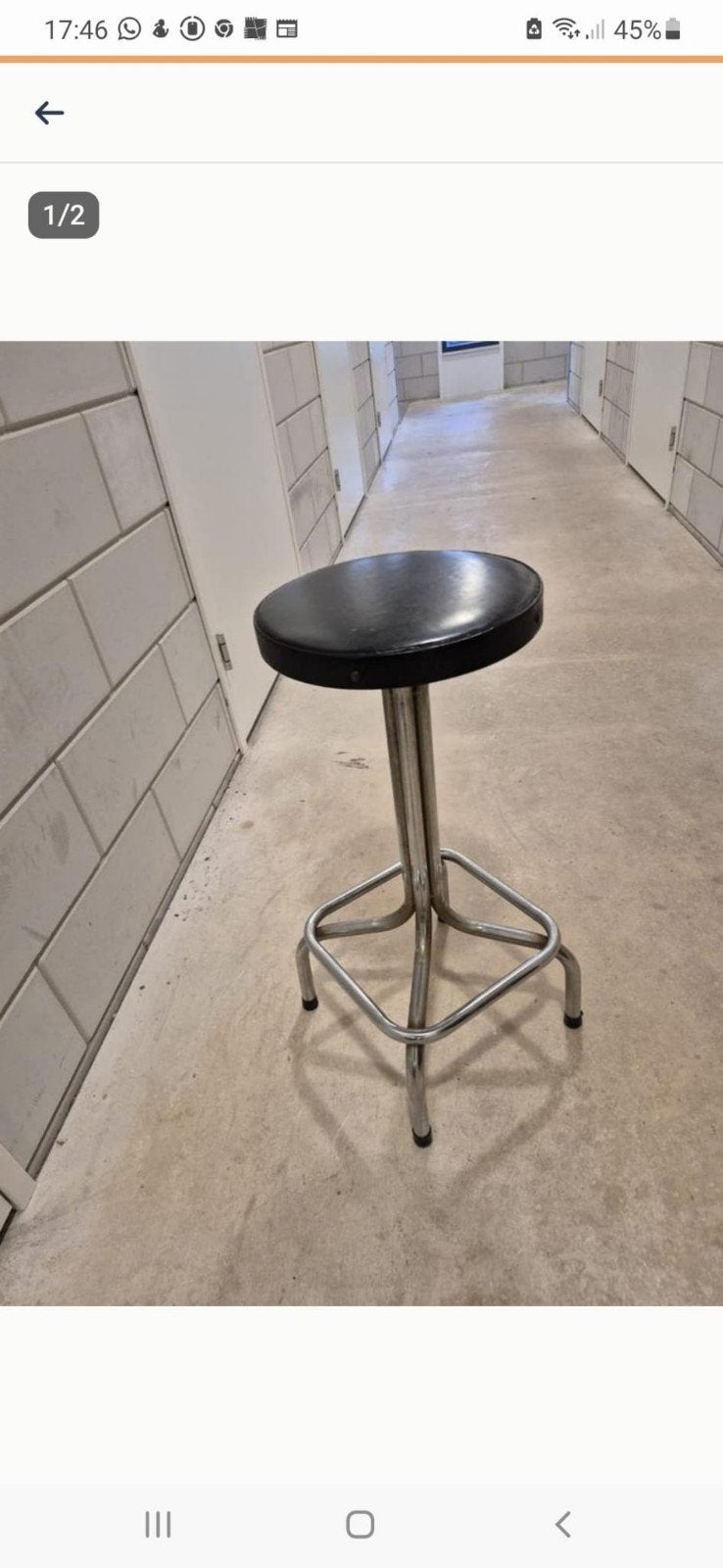 Metalen barkruk 67 cm. hoog, 1 kruk, Ophalen, Metaal, 60 tot 90 cm
