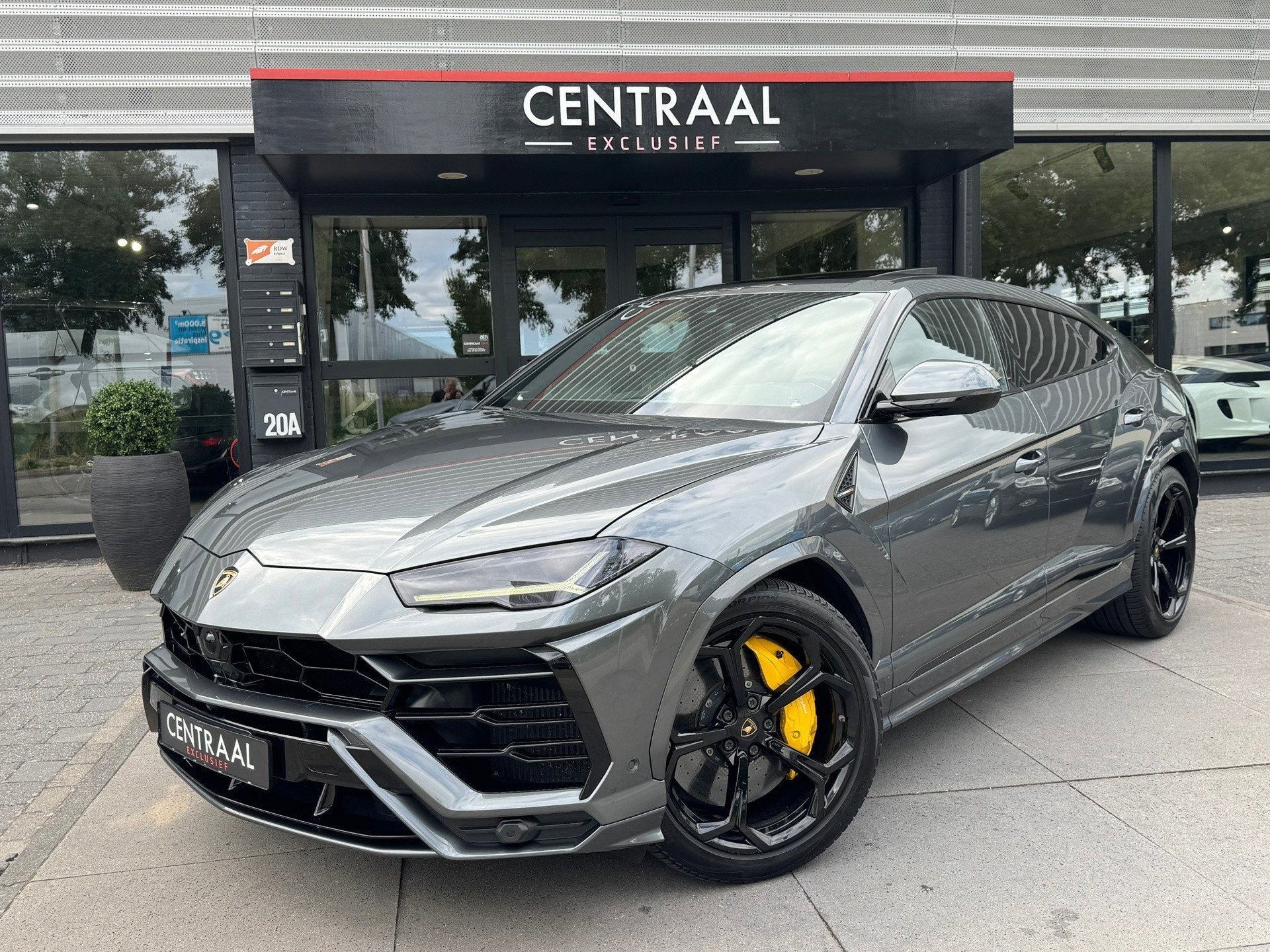 Lamborghini Urus 4.0 V8|Pano|Keramisch|B&O|Massage|Luchtveri, Auto's, Automaat, Urus, Gebruikt, Leder