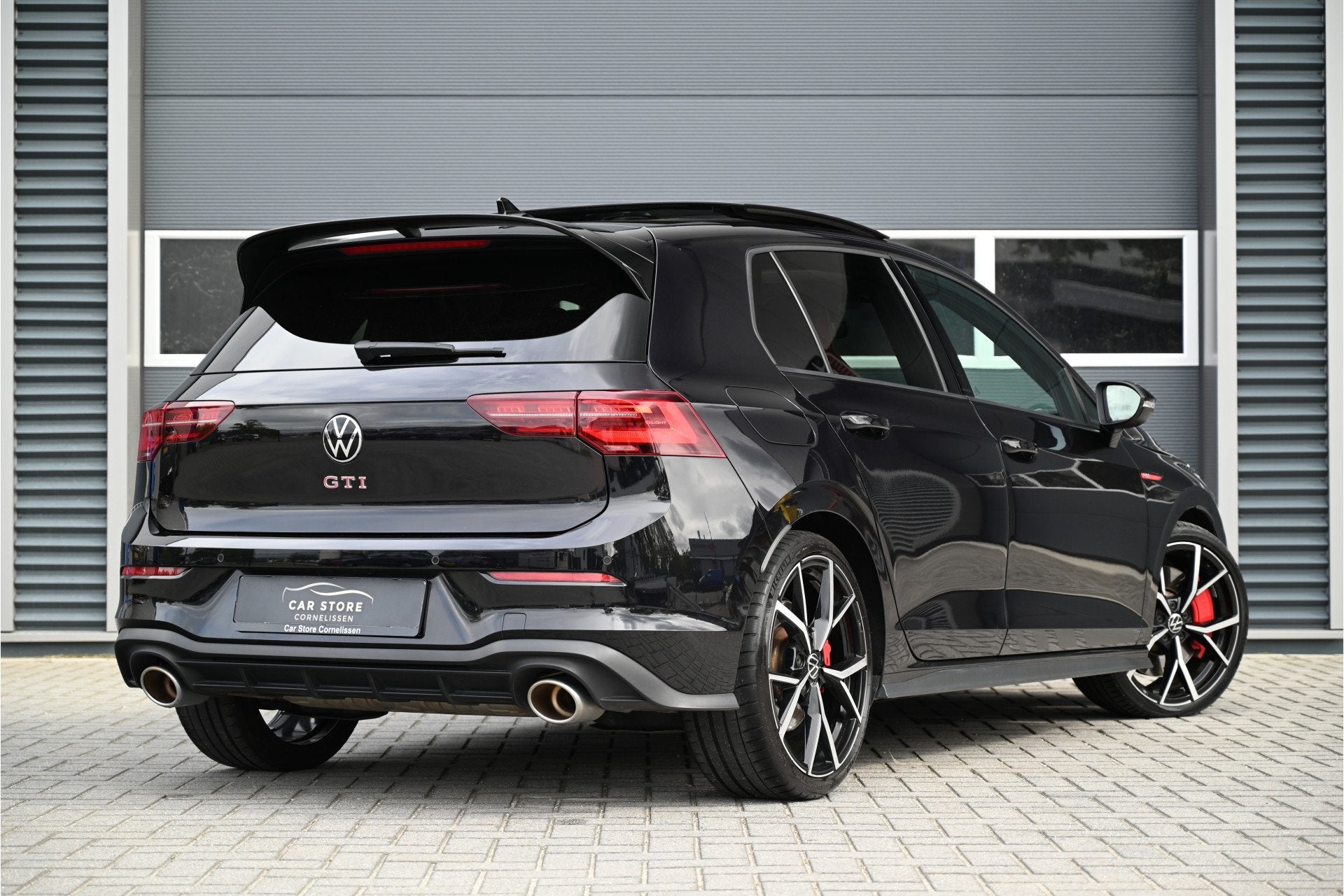 Volkswagen Golf 2.0 TSI GTI CLUBSPORT 300 PK / PANO / LEDER, 15 km/l, Gebruikt, Euro 6, 4 cilinders