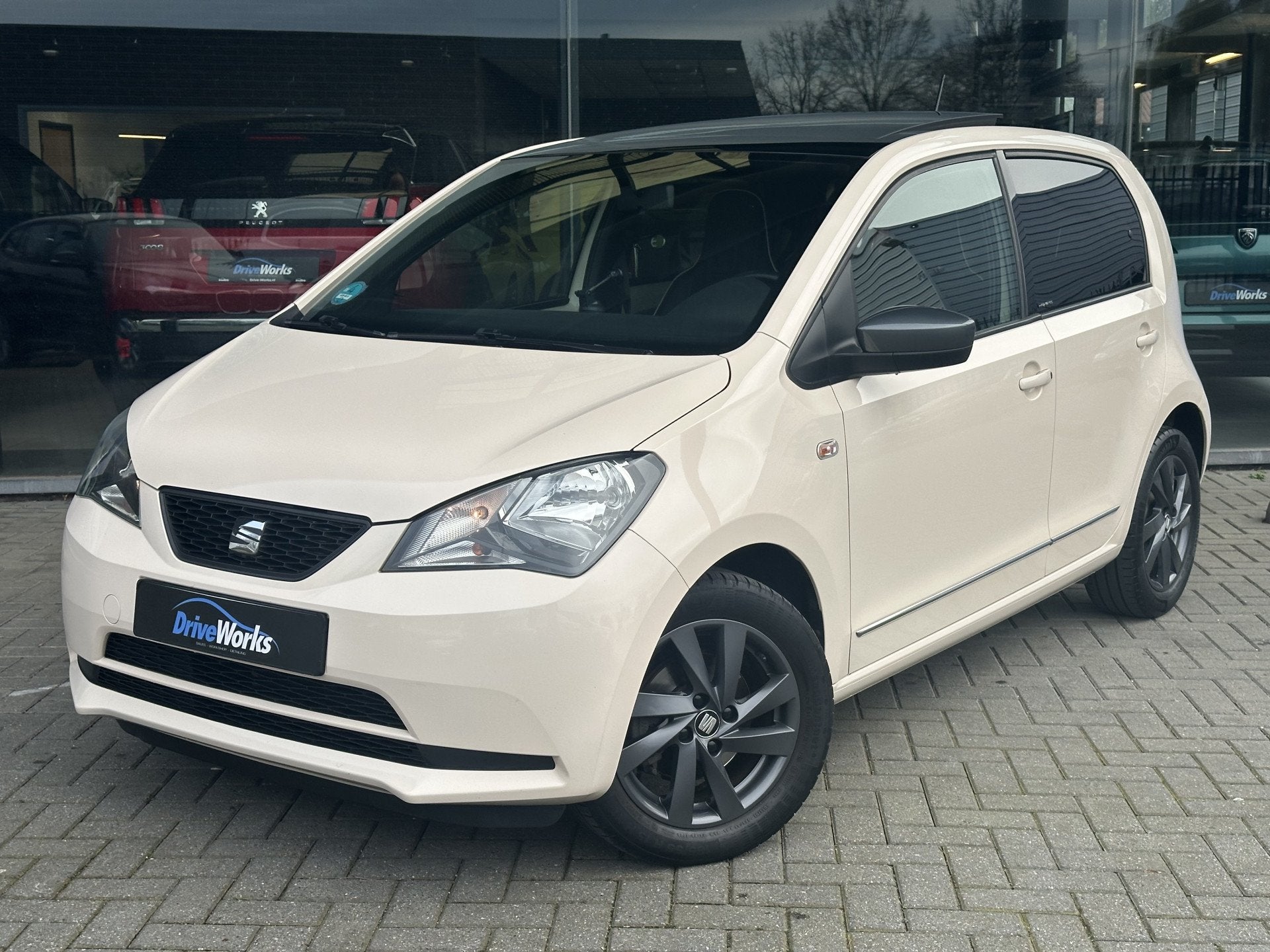 SEAT Mii 1.0 Mii by Mango | Alcantara | Panorama | Leer | In, Auto's, Seat, Voorwielaandrijving, Euro 5, Gebruikt, Met garantie (alle)