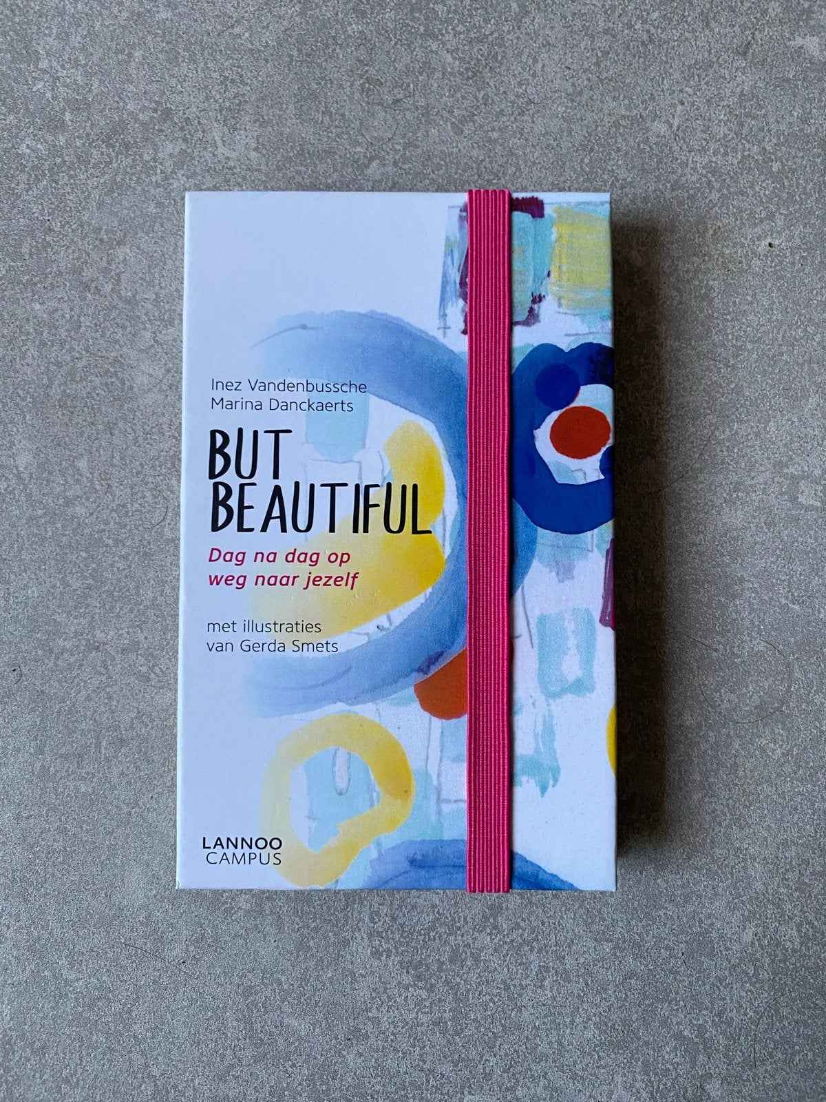 But Beautiful: Dag na dag op weg naar jezelf (cadeautip!), Boeken, Ophalen of Verzenden, Zo goed als nieuw