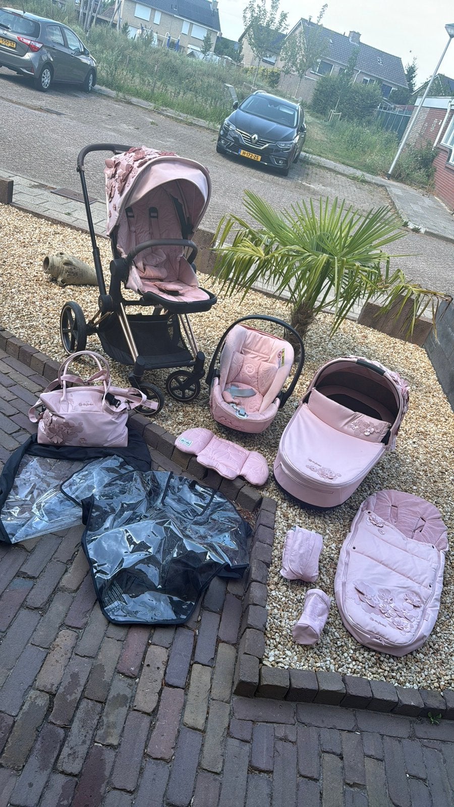 Luxe Cybex platinum priam 4 pink flowers kinderwagen, Ophalen, Zo goed als nieuw, Overige merken