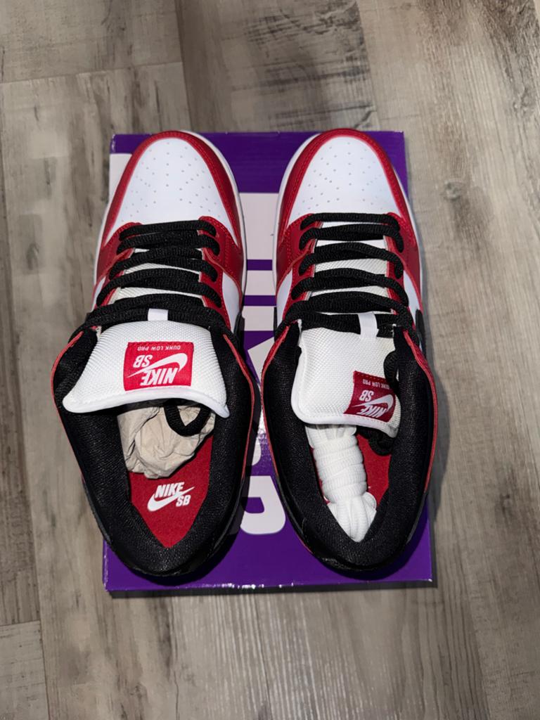 Nike SB Dunk Low Pro 'Red Plum' - Nieuw in doos, Overige kleuren, Verzenden, Nieuw, Sneakers of Gympen