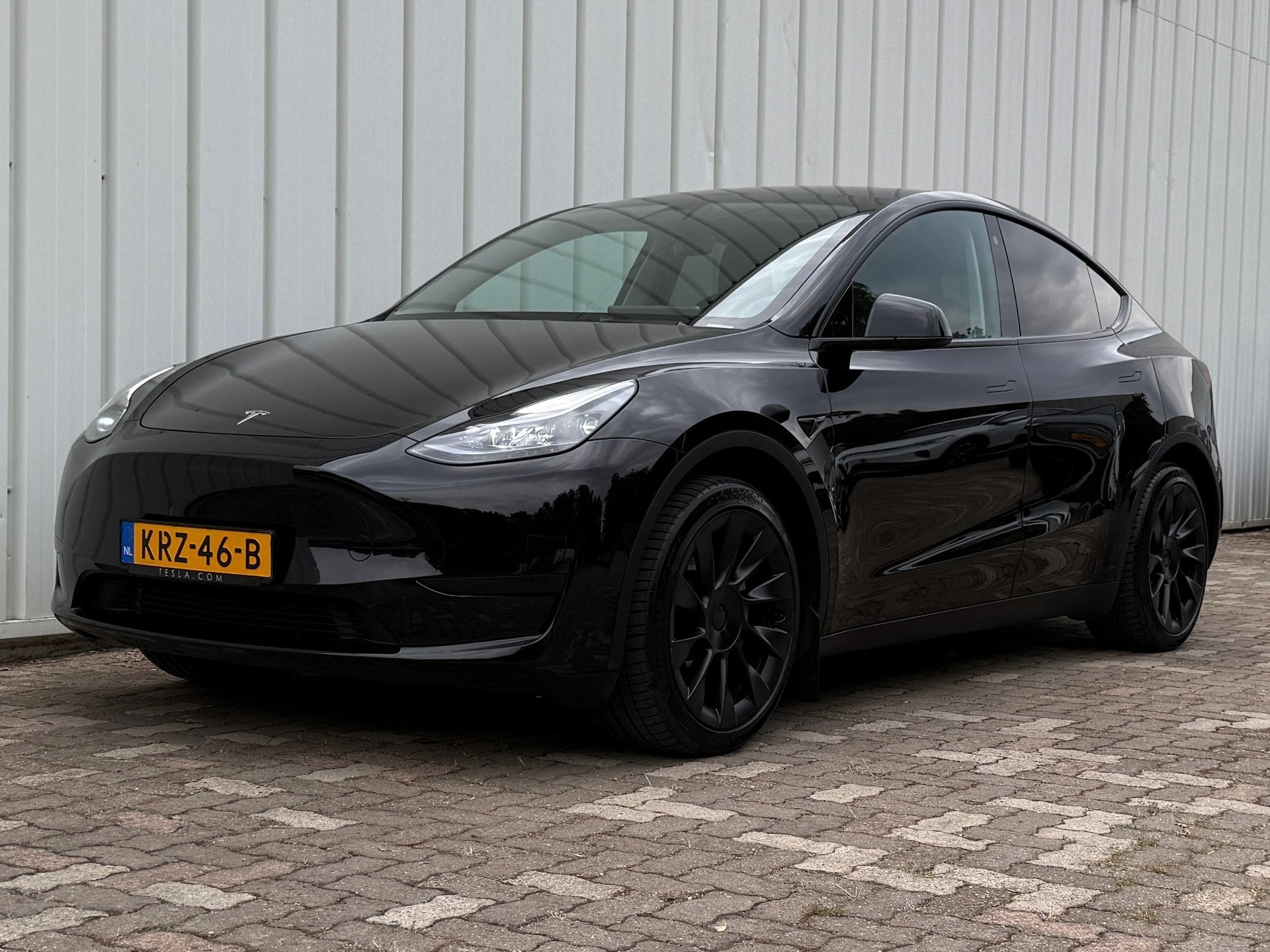 Tesla MODEL Y RWD 58 kWh Grok Trekhaak Autopilot 20 inch, Automaat, Achterwielaandrijving, Gebruikt, Zwart