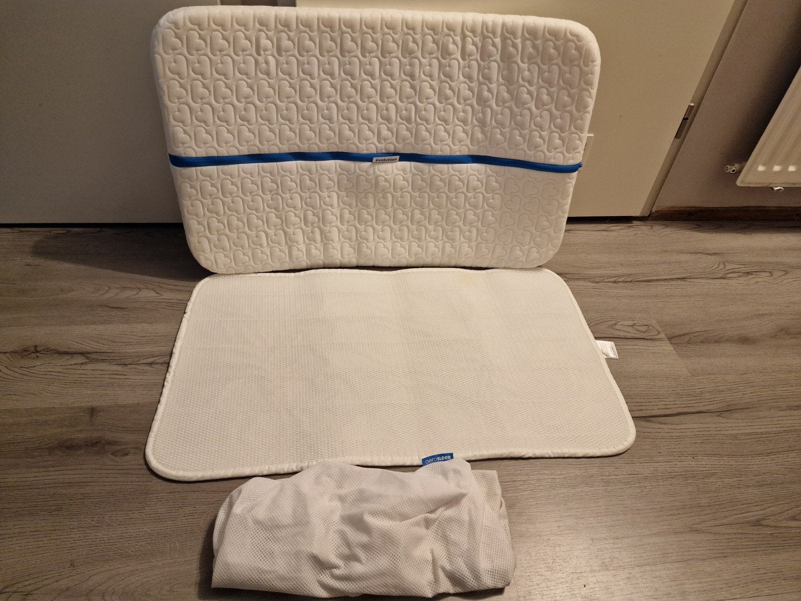 Aerosleep Evolution matras met topper en hoes 83x50 cm, Ophalen, Zo goed als nieuw, Overige typen