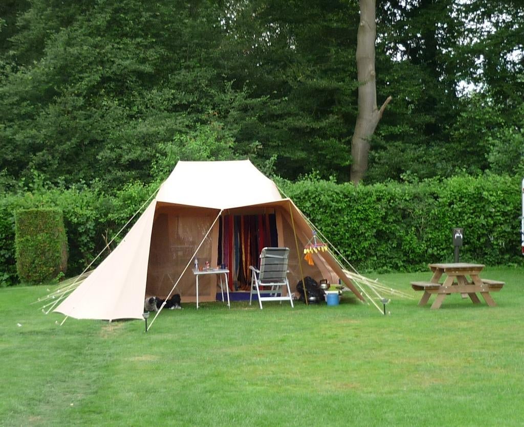 Adelaar 6-persoons kuip stormtent, Ophalen