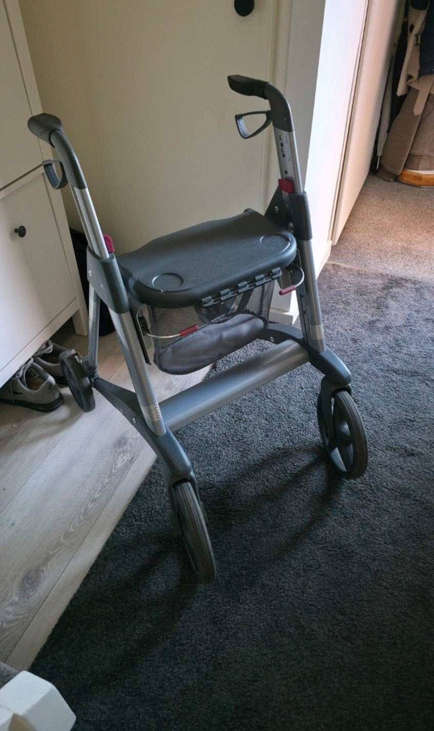 rollator active  acces aluminium., Diversen, Ophalen, Lichtgewicht, Zo goed als nieuw