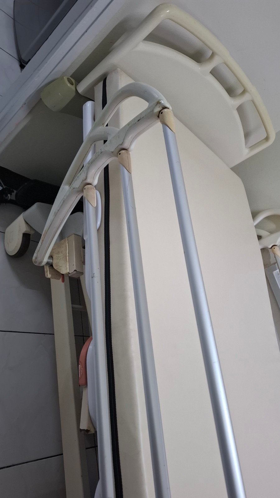 Verstelbaar ziekenhuisbed met afstandsbediening, Ophalen, 90 cm, Eenpersoons, Ziekenhuisbed