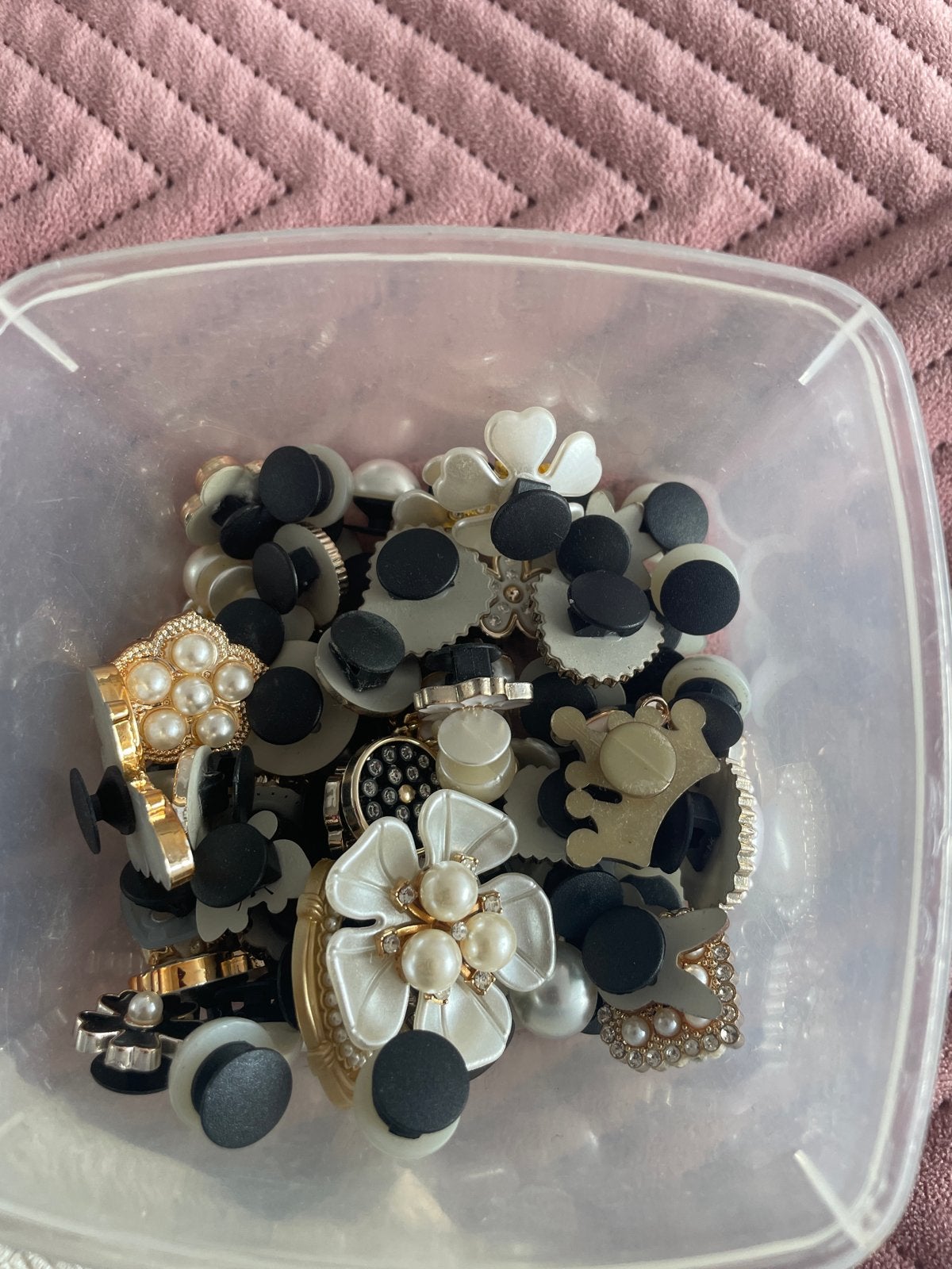 Crocs bedels set - Zwart, wit en goudkleurig 2pst, Ophalen of Verzenden, Nieuw