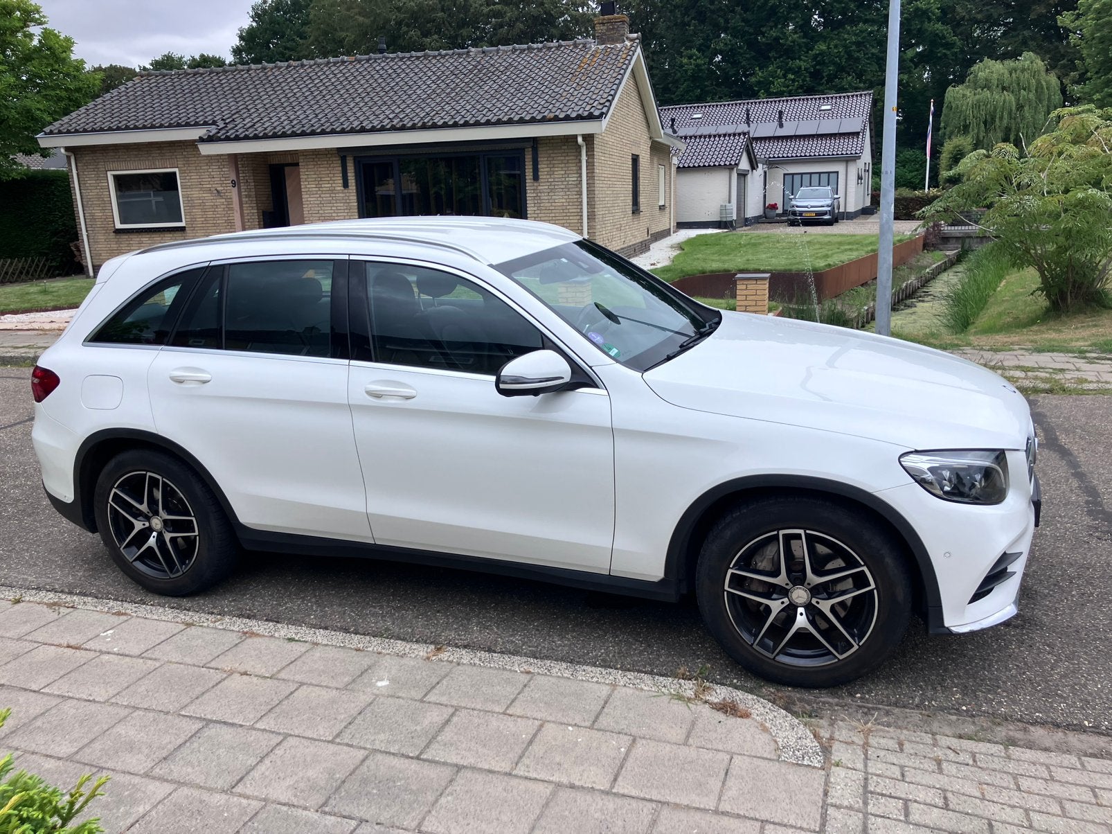 Mooie wittemercedes met veel accessoires, Auto's, Automaat, Zwart, 4 cilinders, 2500 kg
