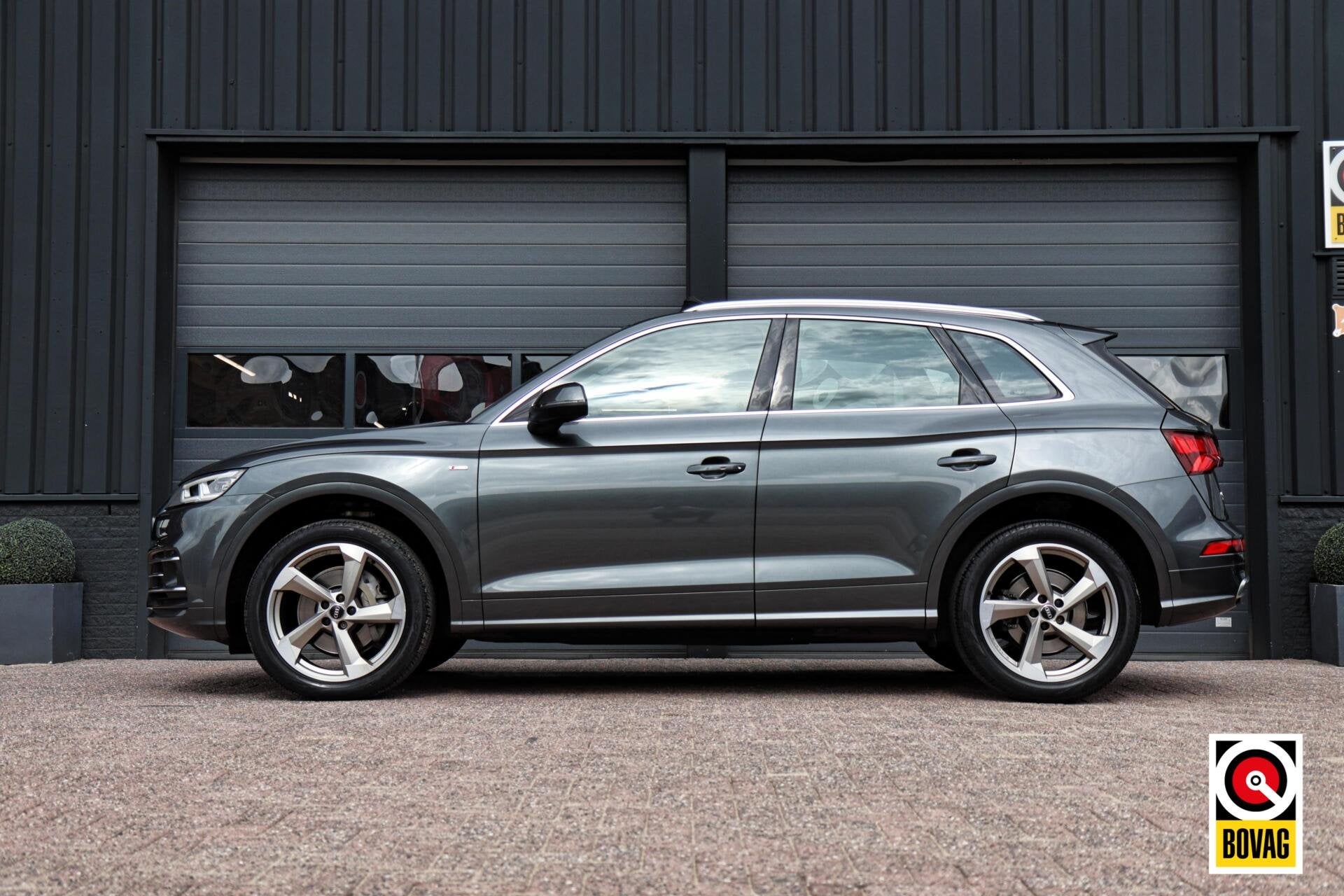 Audi Q5 2.0 TFSI Quattro Sport S-Line |LED|PANODAK|CARPLAY|S, Auto's, Automaat, 15 km/l, Gebruikt, Bedrijf