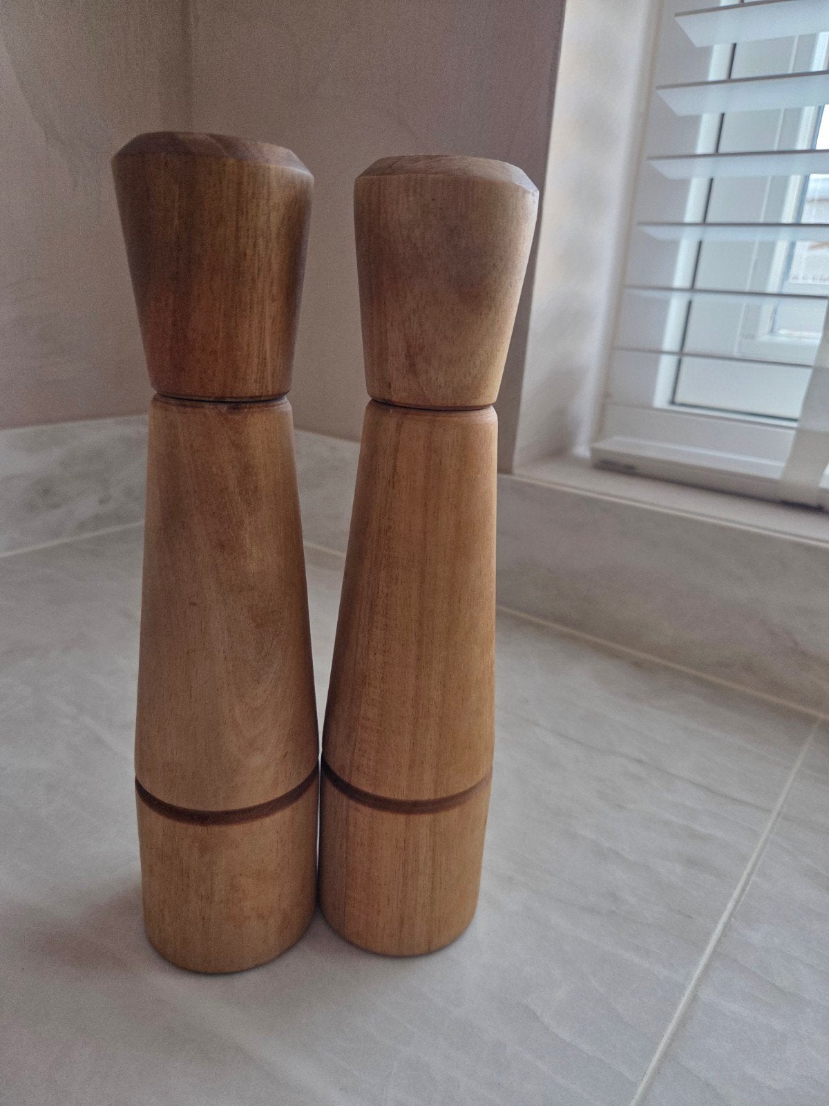Set van 2 houten peper- en zoutmolens, Ophalen, Overige typen, Hout, Zo goed als nieuw