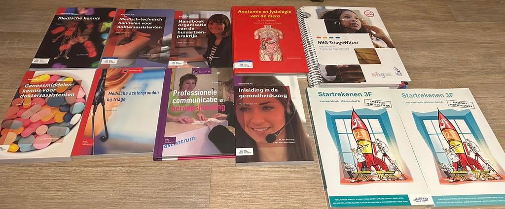 Doktersassistent boeken, Ophalen, Zo goed als nieuw