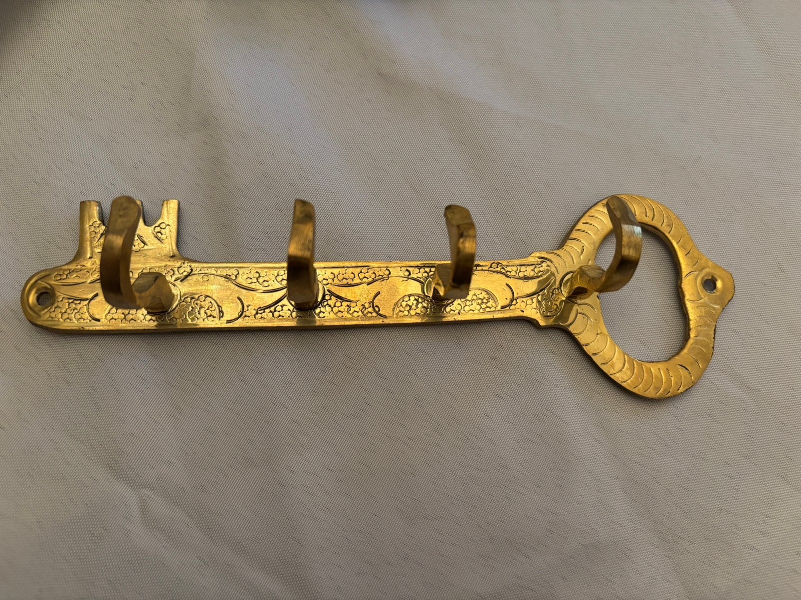 Sleutelhouder van messing, Sieraden, Tassen en Uiterlijk, Broches, Ophalen of Verzenden, Nieuw, Overige kleuren, Koper