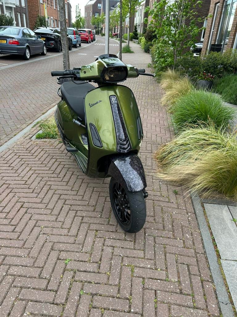 Vespa Sprint snor, Fietsen en Brommers, Ophalen, Zo goed als nieuw, Benzine, Vespa
