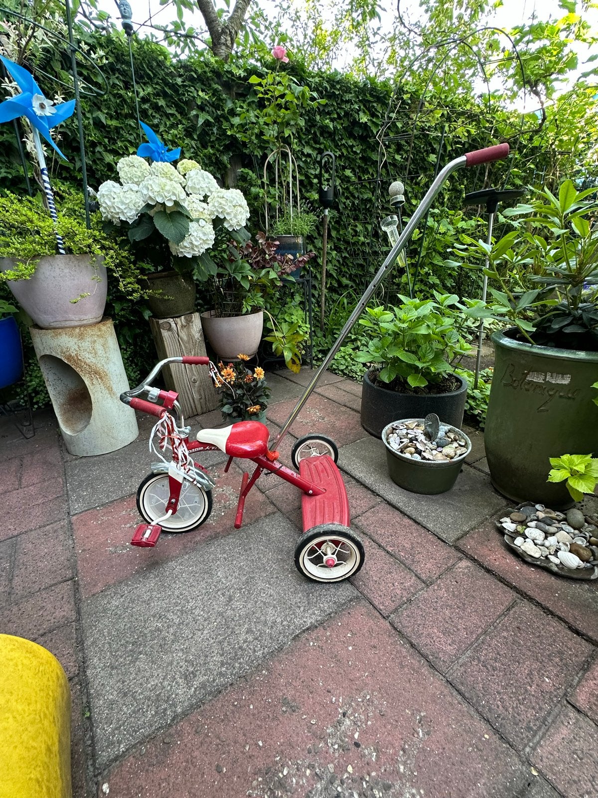 Vintage Radio Flyer driewieler met duwstang, Fietsen en Brommers, Ophalen of Verzenden, Gebruikt, Velgrem, Duwstang