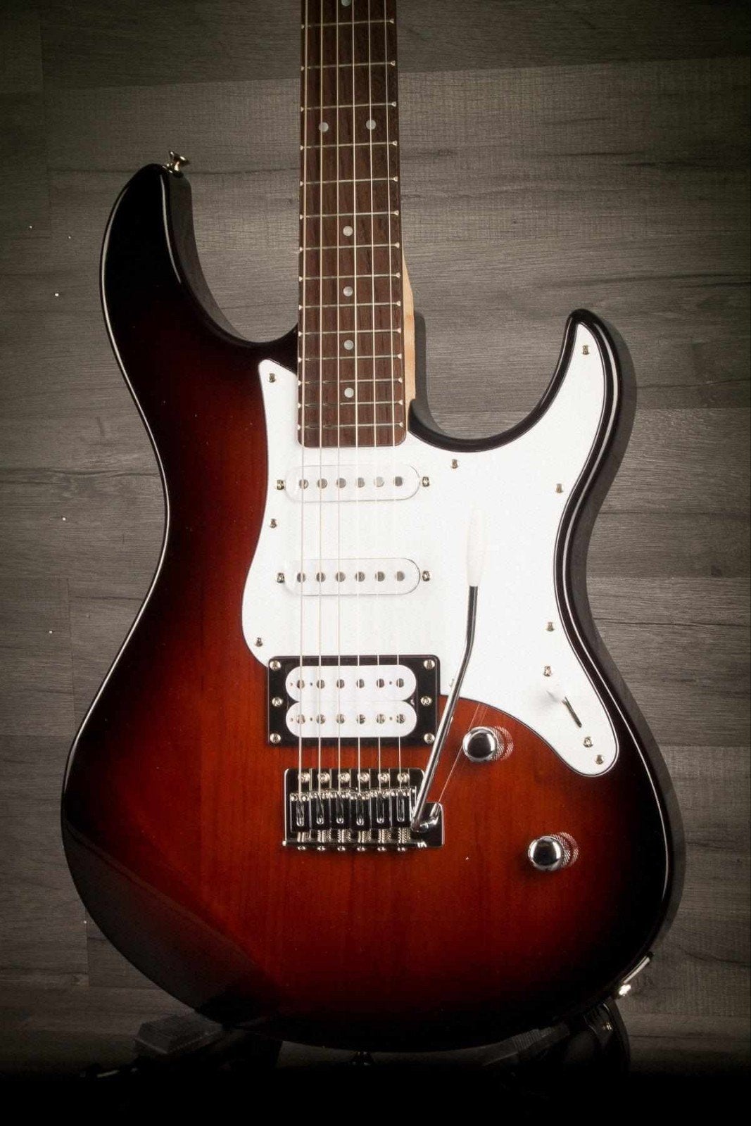 Yamaha Pacifica 112V & Boss Katana MK-II Combo, Gebruikt, Met versterker, Solid body, Ophalen