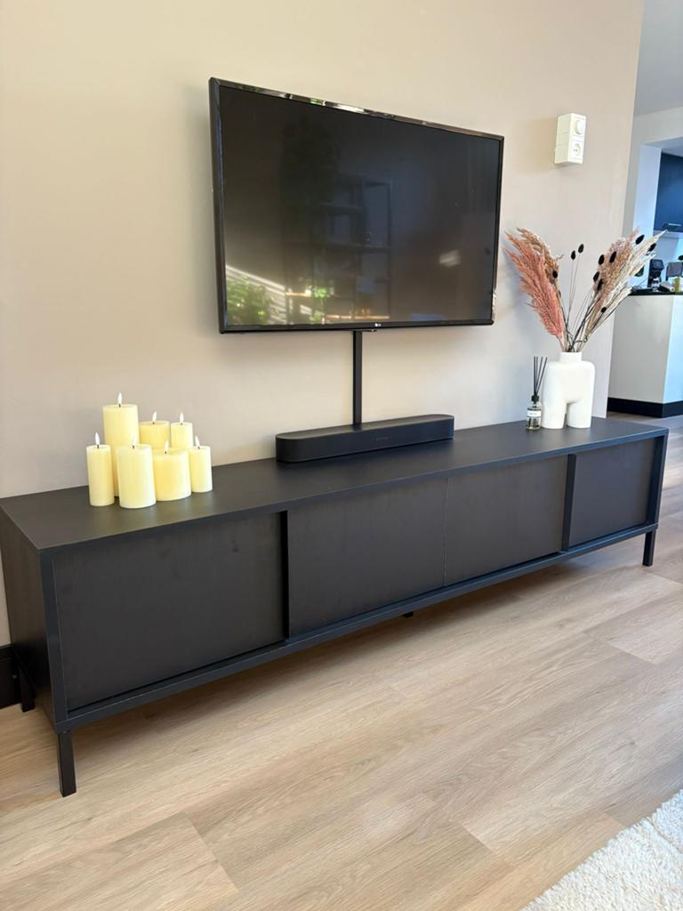 TV Meubel Zwart Houtlook, Huis en Inrichting, Kasten | Televisiemeubels, Ophalen, Zo goed als nieuw, 200 cm of meer, Minder dan 100 cm