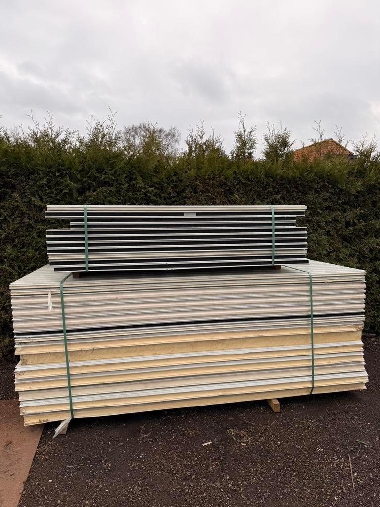 Sandwichpanelen wandbeplating dakbeplating panelen isolatie, Doe-het-zelf en Verbouw, Ophalen of Verzenden, Zo goed als nieuw