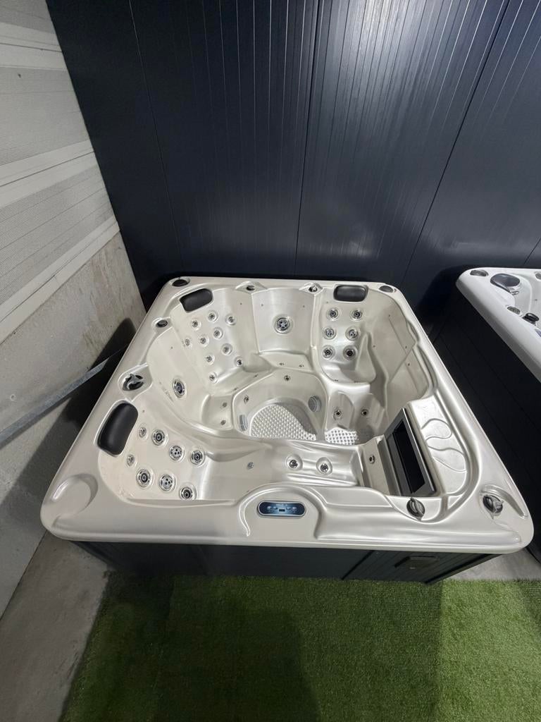 Balboa Jacuzzi 5 persoons incl. Garantie, Verzenden, Zo goed als nieuw