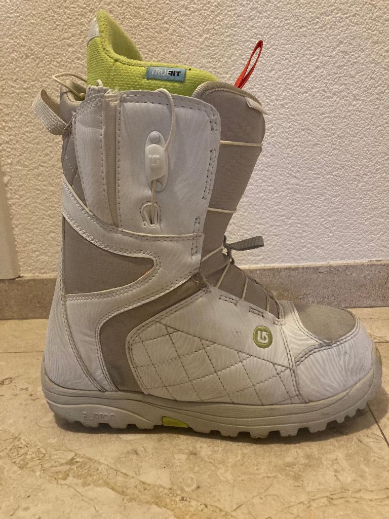 Burton snowboard schoenen mint dames, Sport en Fitness, Snowboarden, Ophalen, Gebruikt, Schoenen