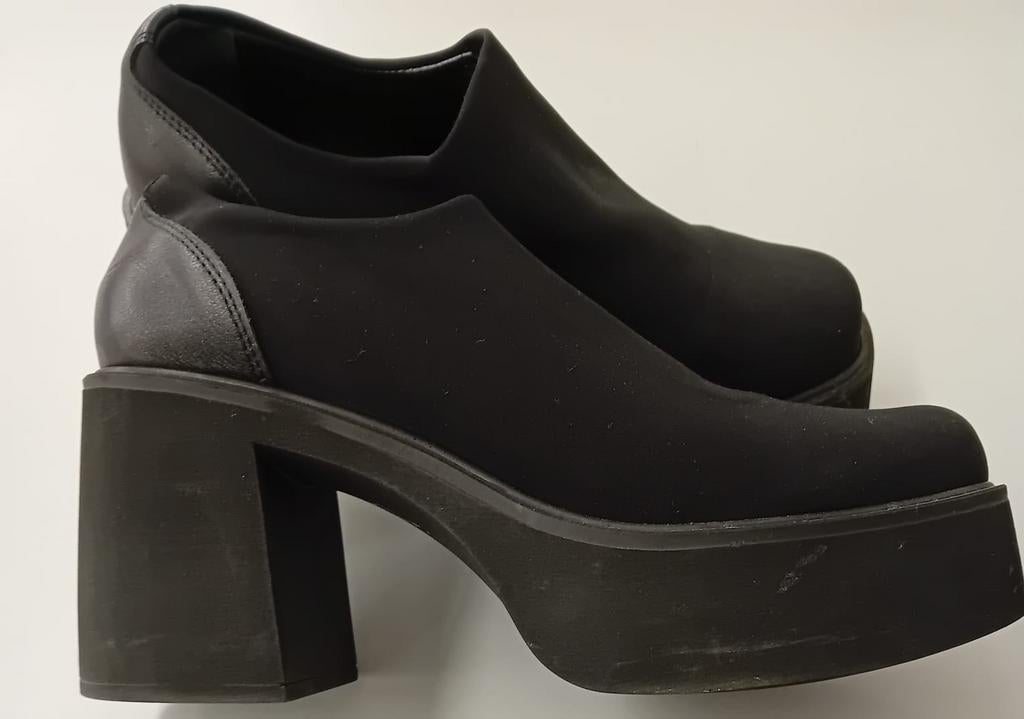 Roberto Cavalli mt. 37, Zwart, Carolinasoutlet@hotmail.com, Ophalen of Verzenden, Zo goed als nieuw
