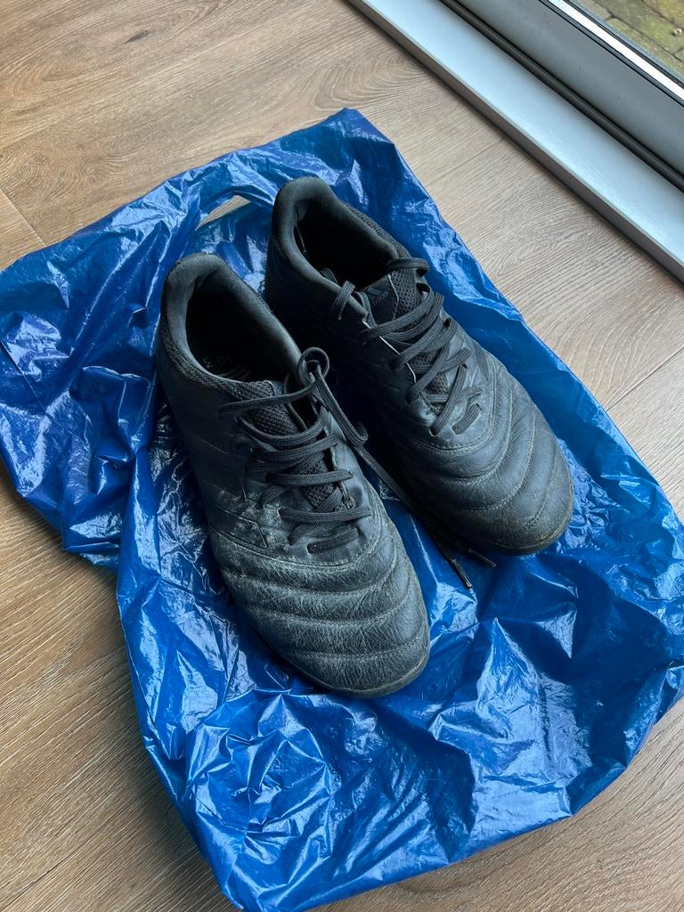 Adidas Copa schoenen maat 41/42, Ophalen of Verzenden, Zo goed als nieuw, Overige maten, Schoenen