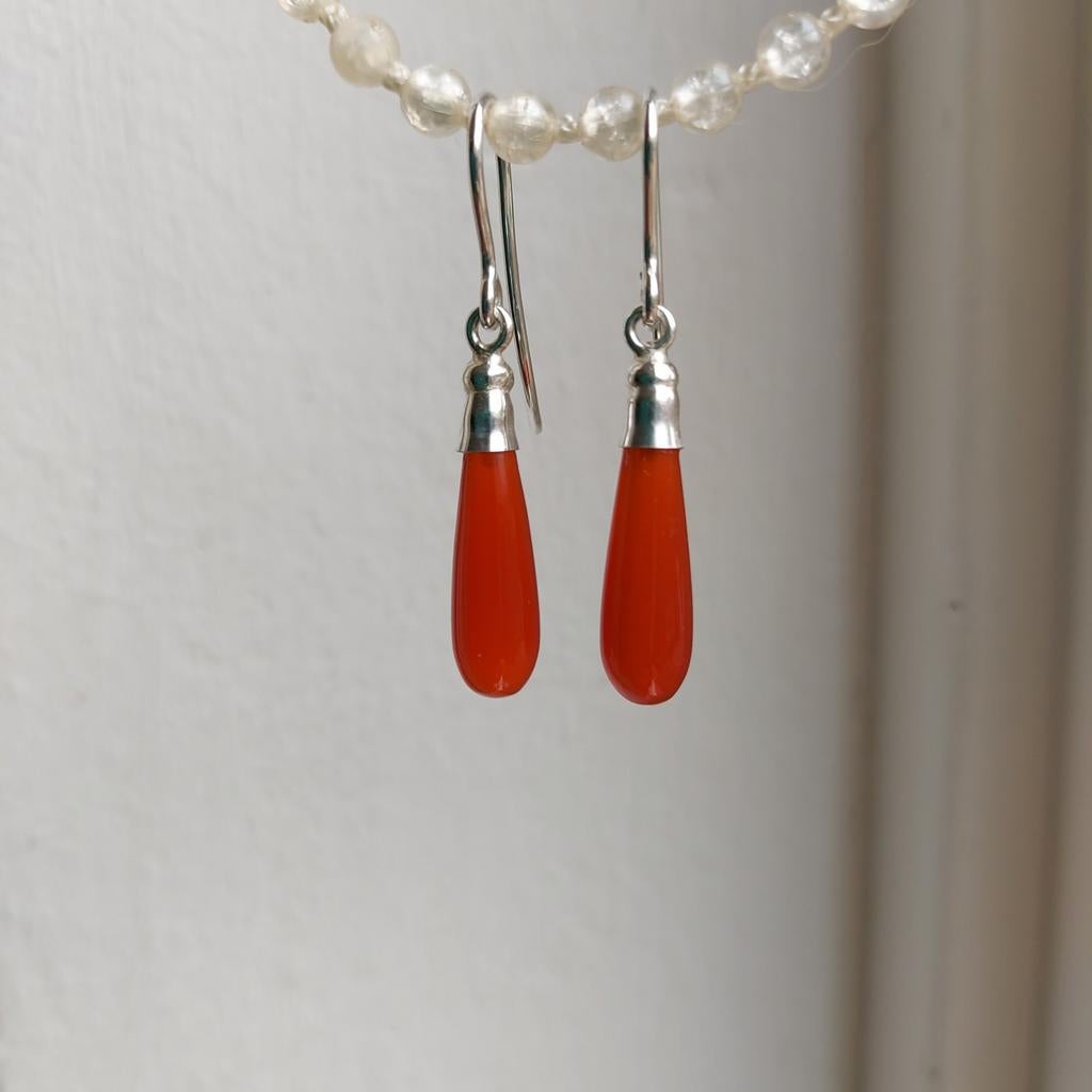 Mooie nieuwe zilveren oorbellen met Carneool pegels, Sieraden, Tassen en Uiterlijk, Oorbellen, Hangers, Nieuw, Oranje, Ophalen of Verzenden