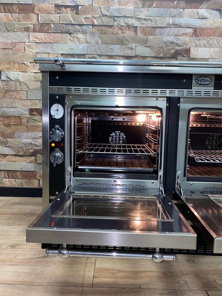 Luxe J.Corradi Fornuis 6 pits + grill 2 ovens 150 cm breed, 60 cm of meer, Grill, Ophalen of Verzenden, Zo goed als nieuw